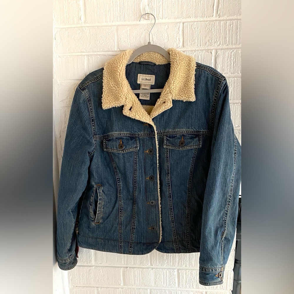 L.L. Bean Women's Classic Blue Jean Jacket Sherpa Lined Size L